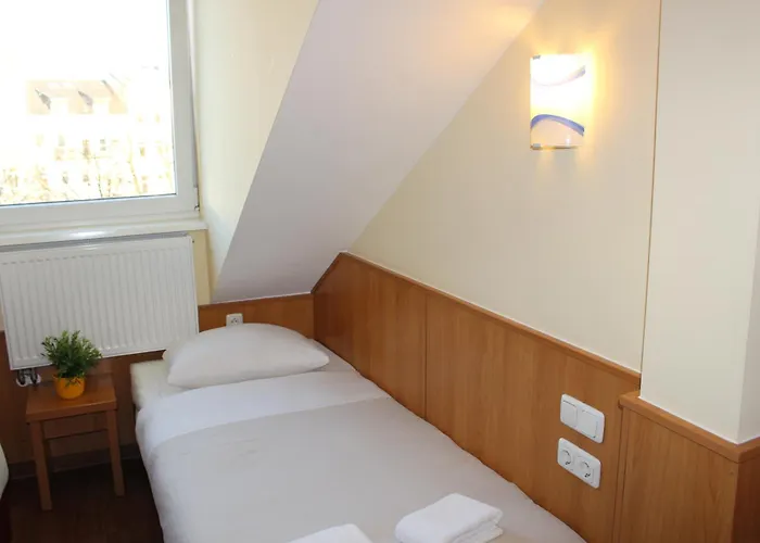 Altan Hotel 3*