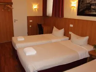 Hotel Altan 3*