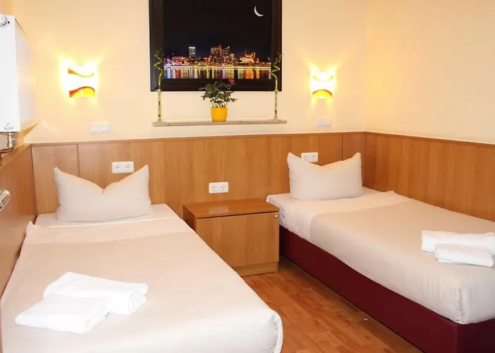Altan Hotel 3*