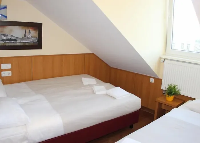 Altan Hotel 3*