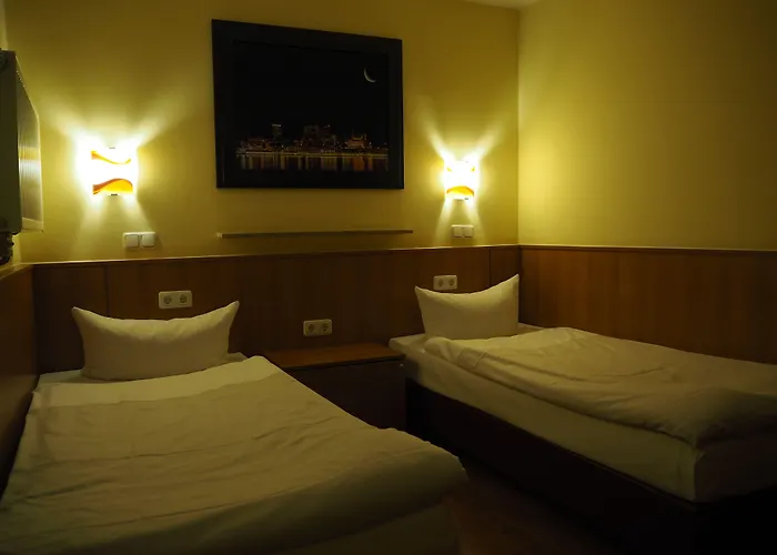 Altan Hotel 3*