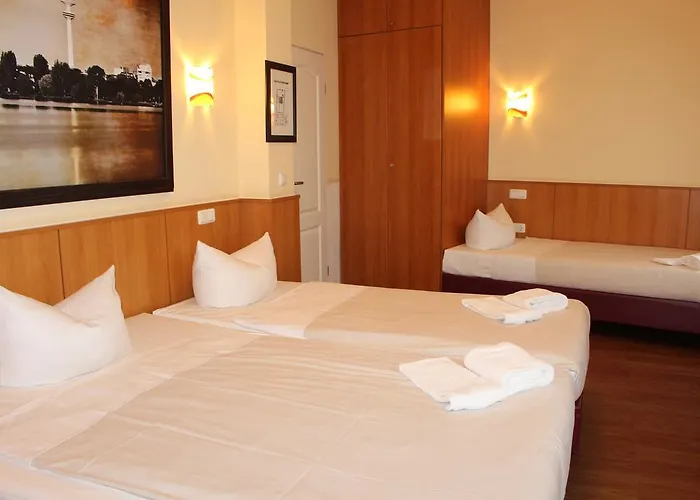 Altan Hotel 3*
